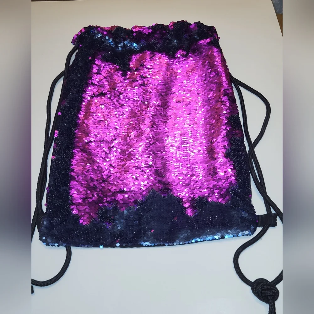 Drawstring Backpack With Reversible Sequin Pattern Pink/blue - Picture 1 of 7
